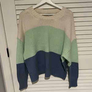 Hollister sweater